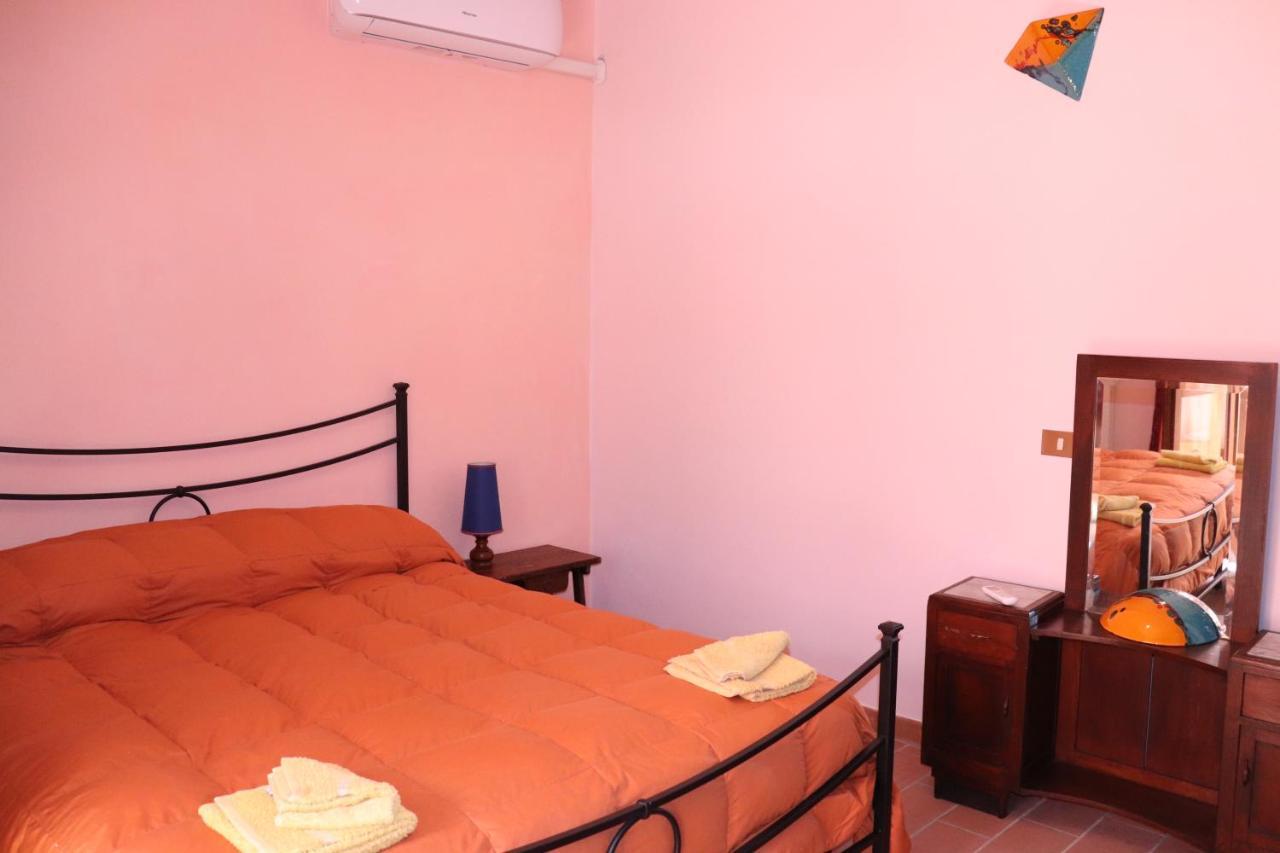 B&B Casale Roshlee Гуальдо-Каттанео Экстерьер фото